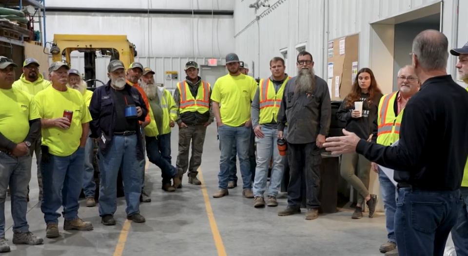 The Agent Advantage: Local Expertise Your Construction Clients Can Count On